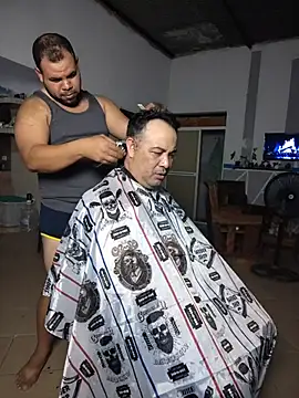 Snapshot of Evert_hairyboy chatting on July 2026 10:22:01 PM Evert hairyboy online show from July 2026 10:22:01 PM