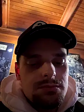 radoslavsumanofficial online show from November 2025 01:37:02 AM