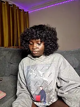 Mon cherrie  online show from September 2025 11:48:02 PM