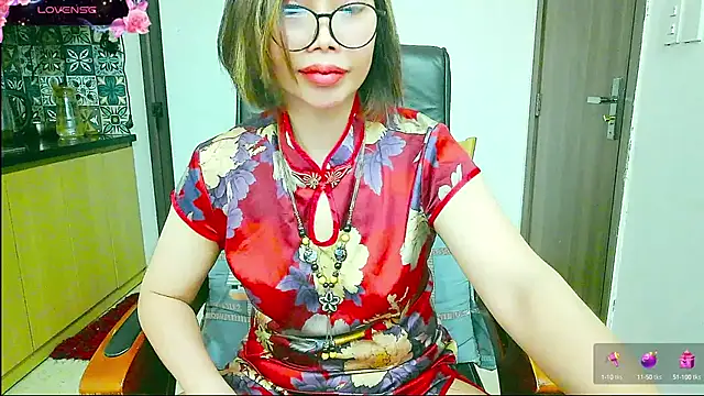 Miu-Le online show from September 2025 07:02:02 PM