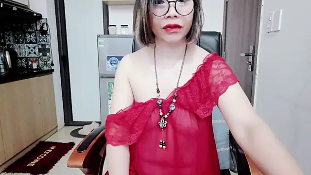 Miu-Le online show from November 2025 06:10:01 PM