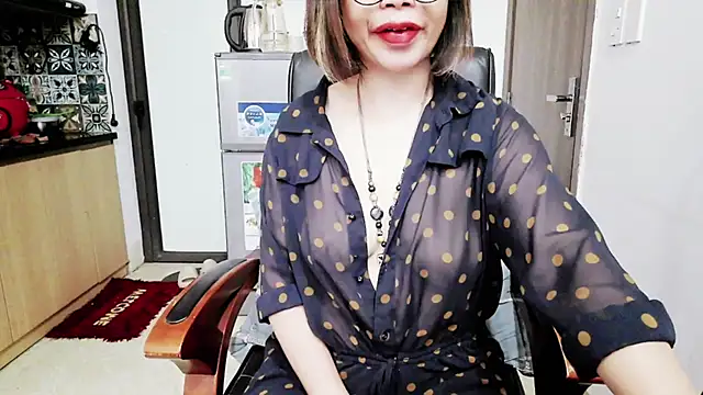 Miu-Le online show from November 2025 11:49:01 AM