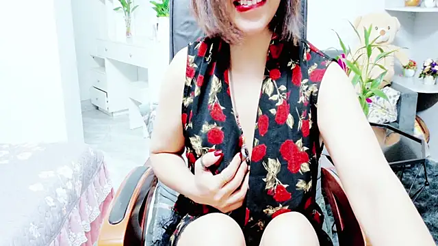 Snapshot of Miu-Le chatting on June 2026 11:05:01 PM Miu-Le online show from June 2026 11:05:01 PM