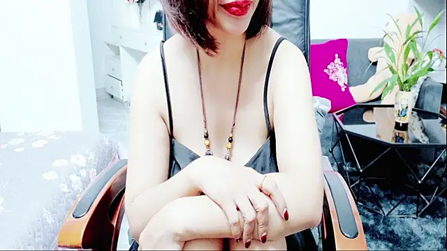 Snapshot of Miu-Le chatting on June 2026 05:58:02 PM Miu-Le online show from June 2026 05:58:02 PM