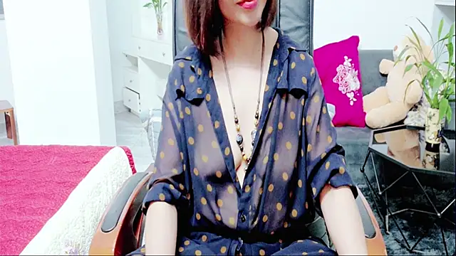 Snapshot of Miu-Le chatting on July 2026 07:36:01 AM Miu-Le online show from July 2026 07:36:01 AM
