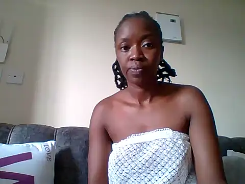 Snapshot of sexy_darleen23 chatting on January 2025 08:00:01 AM sexy darleen23 online show from January 2025 08:00:01 AM