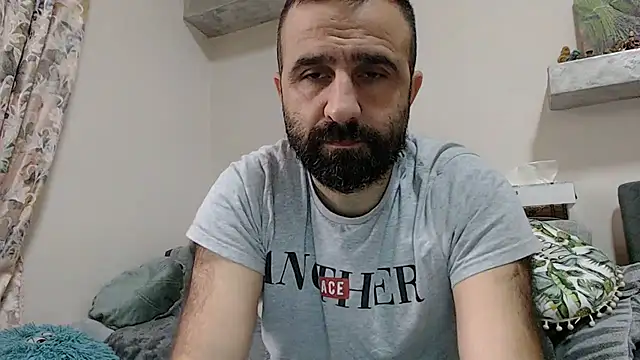 Snapshot of ivat80 chatting on December 2024 07:26:01 AM ivat80 online show from December 2024 07:26:01 AM