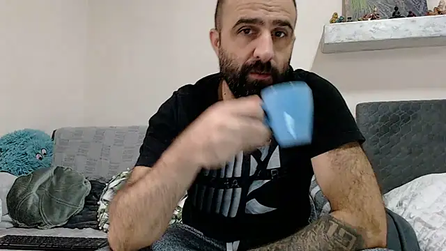 Snapshot of ivat80 chatting on December 2024 09:01:02 AM ivat80 online show from December 2024 09:01:02 AM