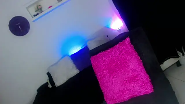 Snapshot of Ari_Tss chatting on March 2025 06:50:02 PM Ari Tss online show from March 2025 06:50:02 PM