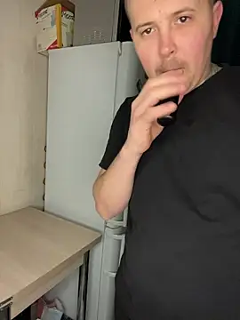 MrMrsRight online show from December 2025 04:15:01 PM