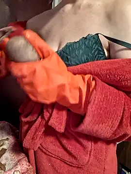  Kitti  online show from November 2025 05:46:01 PM