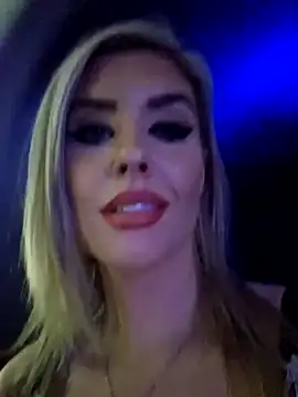 Snapshot of ellieconradxo chatting on February 2025 04:46:01 AM ellieconradxo online show from February 2025 04:46:01 AM