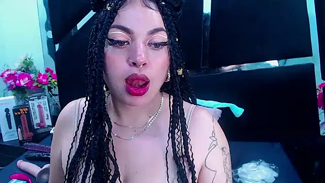 Snapshot of Cocoo_Nuth chatting on January 2025 02:35:02 AM Cocoo Nuth online show from January 2025 02:35:02 AM