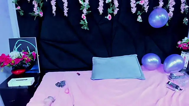 Snapshot of Cocoo_Nuth chatting on February 2025 06:43:02 AM Cocoo Nuth online show from February 2025 06:43:02 AM