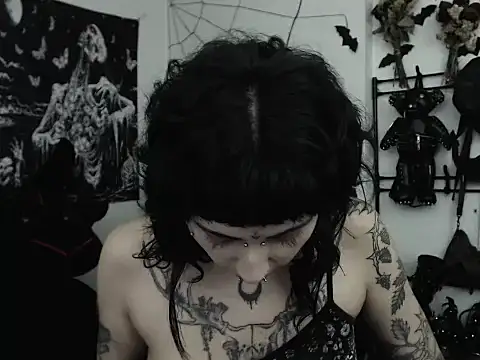 Snapshot of n0sferatus__ chatting on June 2026 02:53:01 AM n0sferatus online show from June 2026 02:53:01 AM