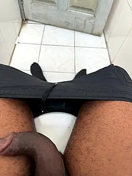 Snapshot of Black-mamba-madingo chatting on November 2025 11:33:02 AM Black-mamba-madingo online show from November 2025 11:33:02 AM