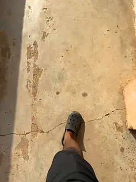 Snapshot of Black-mamba-madingo chatting on December 2025 03:39:01 PM Black-mamba-madingo online show from December 2025 03:39:01 PM