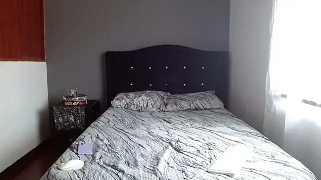 Emilia 1995 online show from September 2025 03:56:02 PM