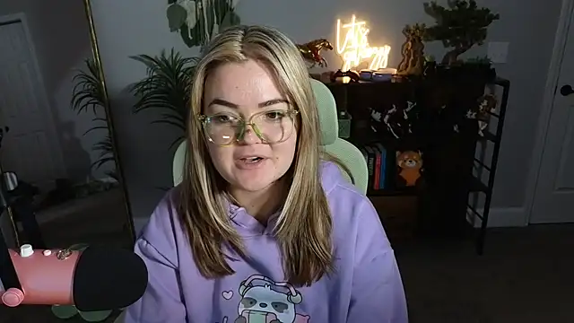 rodeobrii online show from October 2025 01:06:01 AM