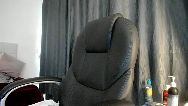 Teilor Creed online show from October 2025 07:47:02 PM