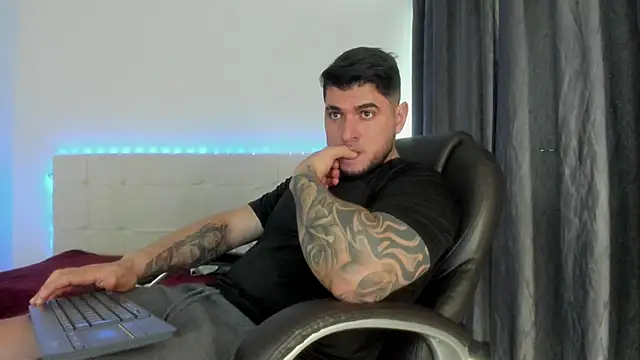 Teilor Creed online show from February 2026 08:29:02 PM