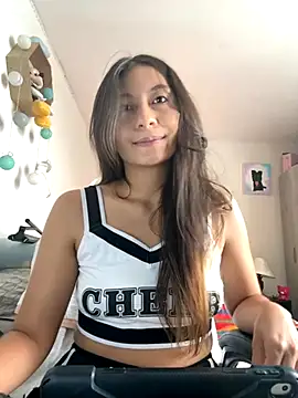 HelennaMoon  online show from September 2025 05:03:01 PM