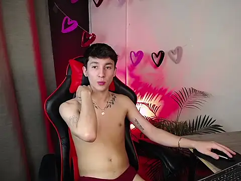 Snapshot of SebasstianGrand chatting on February 2025 12:08:02 AM SebasstianGrand online show from February 2025 12:08:02 AM