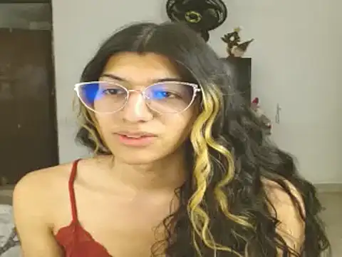 Snapshot of engielphoenis14 chatting on December 2024 06:08:02 AM engielphoenis14 online show from December 2024 06:08:02 AM