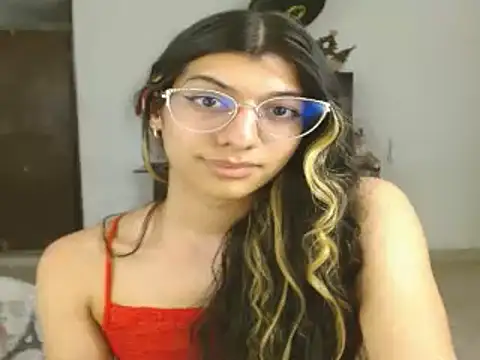 Snapshot of engielphoenis14 chatting on December 2024 04:57:01 PM engielphoenis14 online show from December 2024 04:57:01 PM