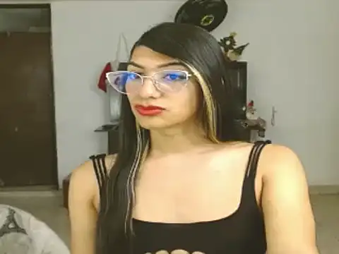 Snapshot of engielphoenis14 chatting on December 2024 05:02:01 PM engielphoenis14 online show from December 2024 05:02:01 PM