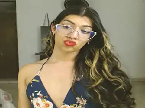 Snapshot of engielphoenis14 chatting on January 2025 05:58:02 AM engielphoenis14 online show from January 2025 05:58:02 AM