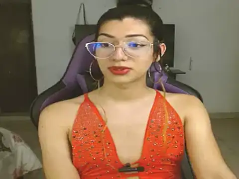 Snapshot of engielphoenis14 chatting on January 2025 02:08:02 PM engielphoenis14 online show from January 2025 02:08:02 PM