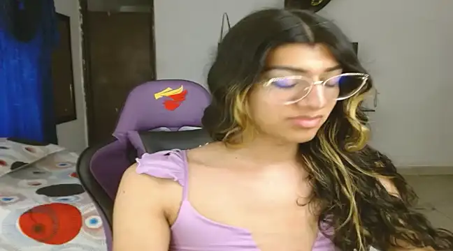 Snapshot of engielphoenis14 chatting on February 2025 05:16:02 PM engielphoenis14 online show from February 2025 05:16:02 PM