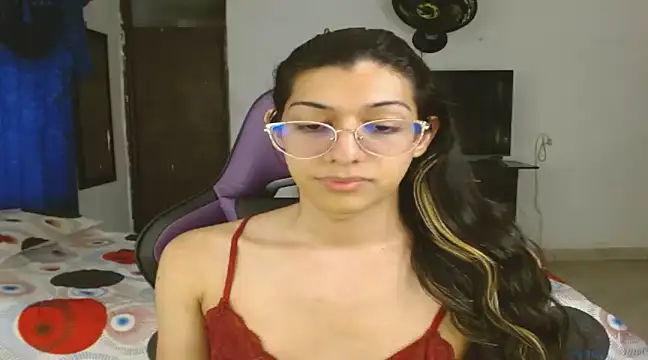 Snapshot of engielphoenis14 chatting on March 2025 09:37:02 PM engielphoenis14 online show from March 2025 09:37:02 PM