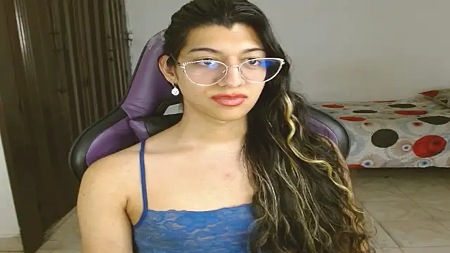 Snapshot of engielphoenis14 chatting on September 2025 10:21:02 PM engielphoenis14 online show from September 2025 10:21:02 PM