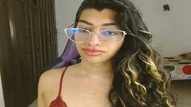 Snapshot of engielphoenis14 chatting on September 2025 11:28:02 PM engielphoenis14 online show from September 2025 11:28:02 PM