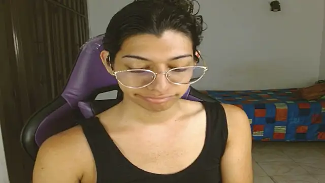 Snapshot of engielphoenis14 chatting on October 2025 11:24:02 PM engielphoenis14 online show from October 2025 11:24:02 PM