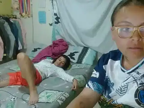 Snapshot of clayre_and_jill chatting on March 2025 03:26:02 AM clayre and jill online show from March 2025 03:26:02 AM