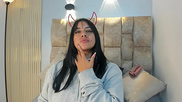 Snapshot of amatista__smith chatting on October 2025 01:05:02 AM amatista smith online show from October 2025 01:05:02 AM