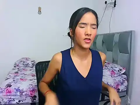 singlemom4 online show from December 2025 06:47:02 PM