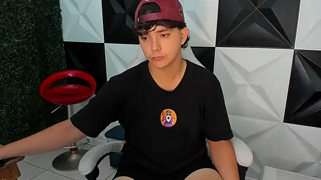 Dani cumboy online show from November 2025 04:39:02 PM