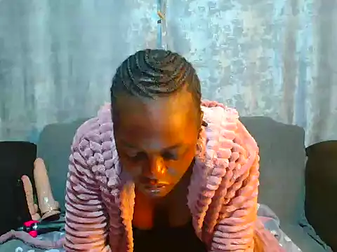 Snapshot of VANESAAMBER23 chatting on October 2025 10:32:02 PM VANESAAMBER23 online show from October 2025 10:32:02 PM