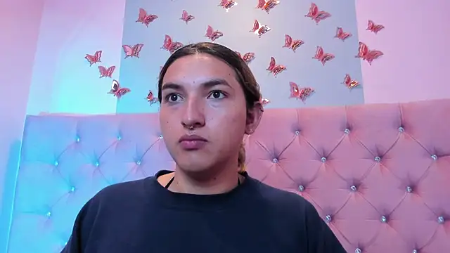 TomLondon  online show from February 2026 12:03:01 PM