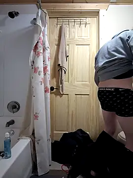 Lilsmokeshow017 online show from March 2026 12:56:02 PM