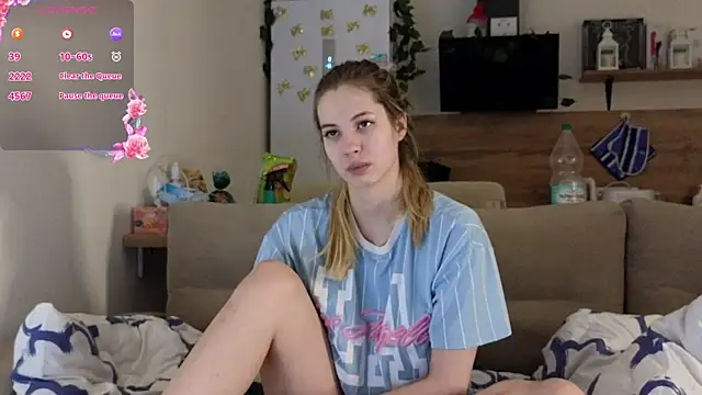 Girl alone home online show from March 2025 01:46:01 AM