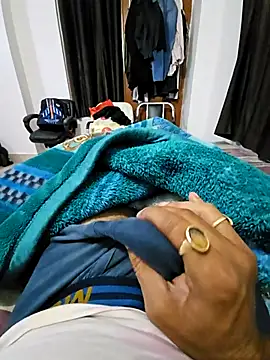 Snapshot of villagb12 chatting on November 2025 05:39:02 PM villagb12 online show from November 2025 05:39:02 PM