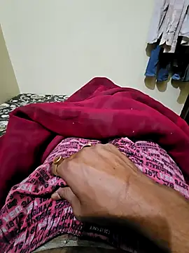 Snapshot of villagb12 chatting on November 2025 06:30:02 PM villagb12 online show from November 2025 06:30:02 PM