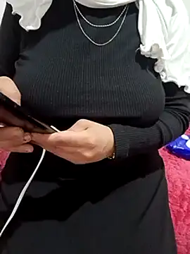 Snapshot of Saakoora chatting on February 2025 11:37:01 PM Saakoora online show from February 2025 11:37:01 PM