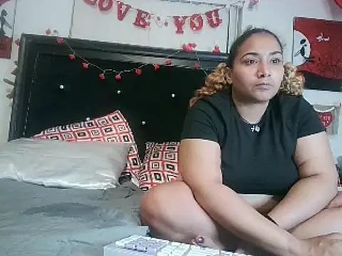 MrAndMrsCrook online show from February 2025 05:44:02 AM