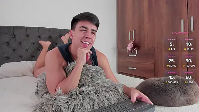 Snapshot of jordanmuskk chatting on December 2025 08:59:02 PM jordanmuskk online show from December 2025 08:59:02 PM